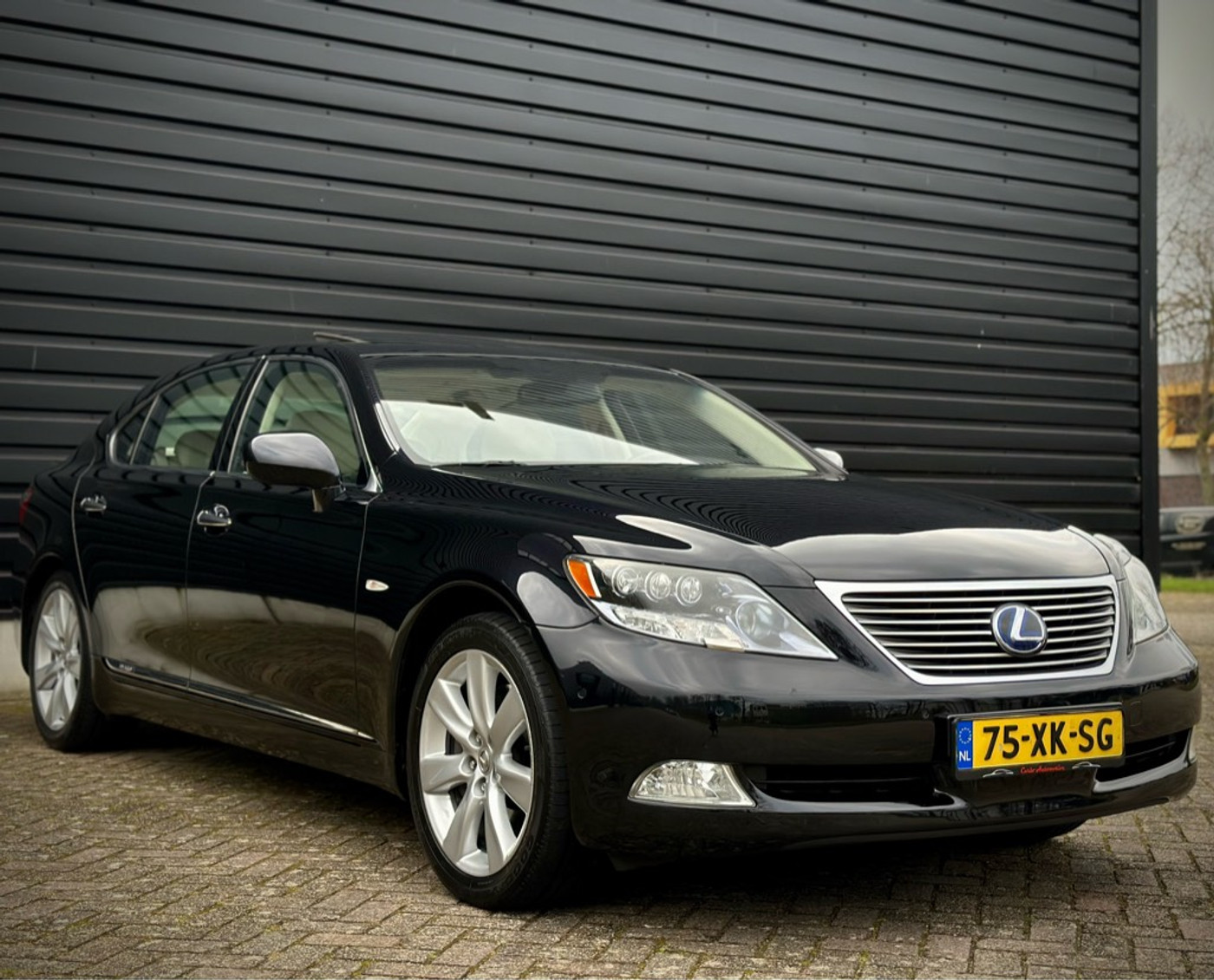 Foto van Lexus Lexus Ls600hl