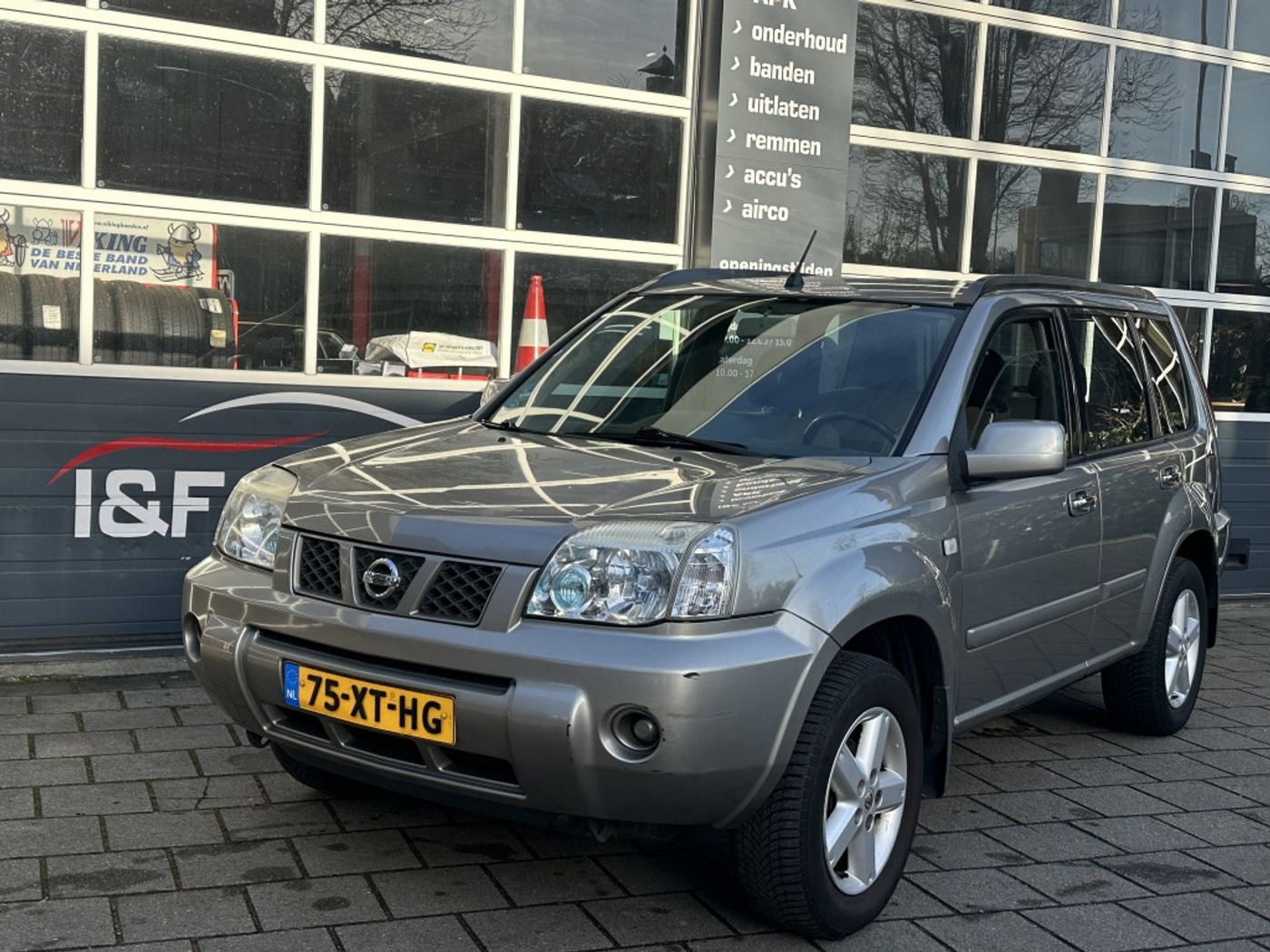 Nissan Nissan X-trail 2.0 Columbia 2wd Trekhaak Ecc NAP 2007 - voorkant