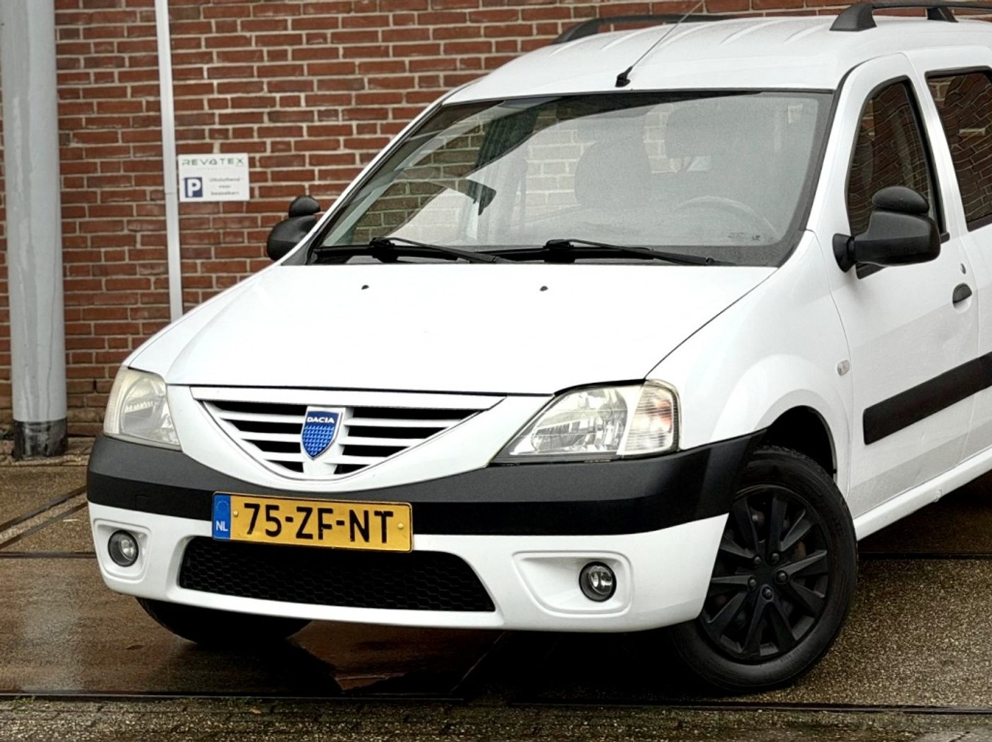 Foto van Dacia Logan