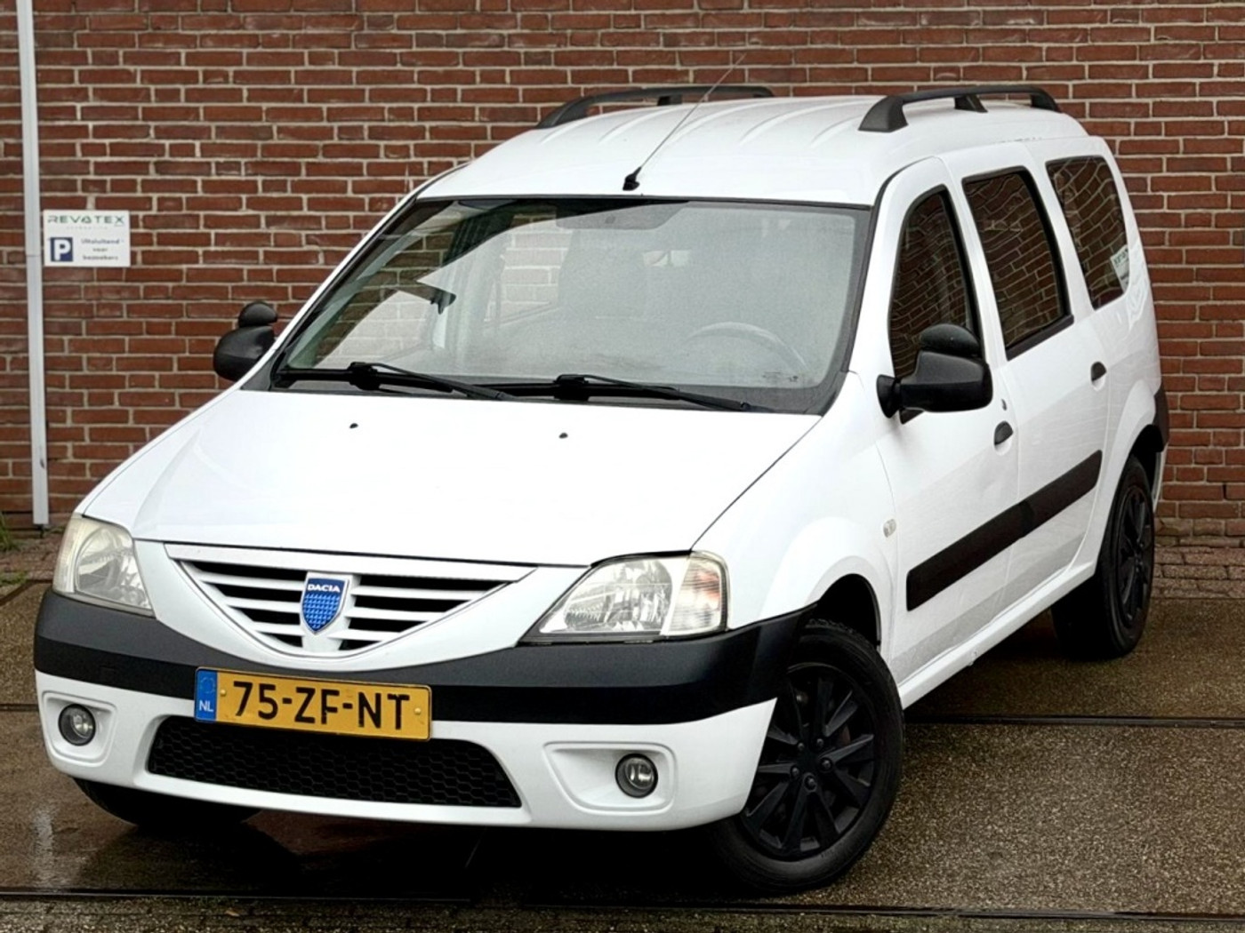 Foto van Dacia Logan