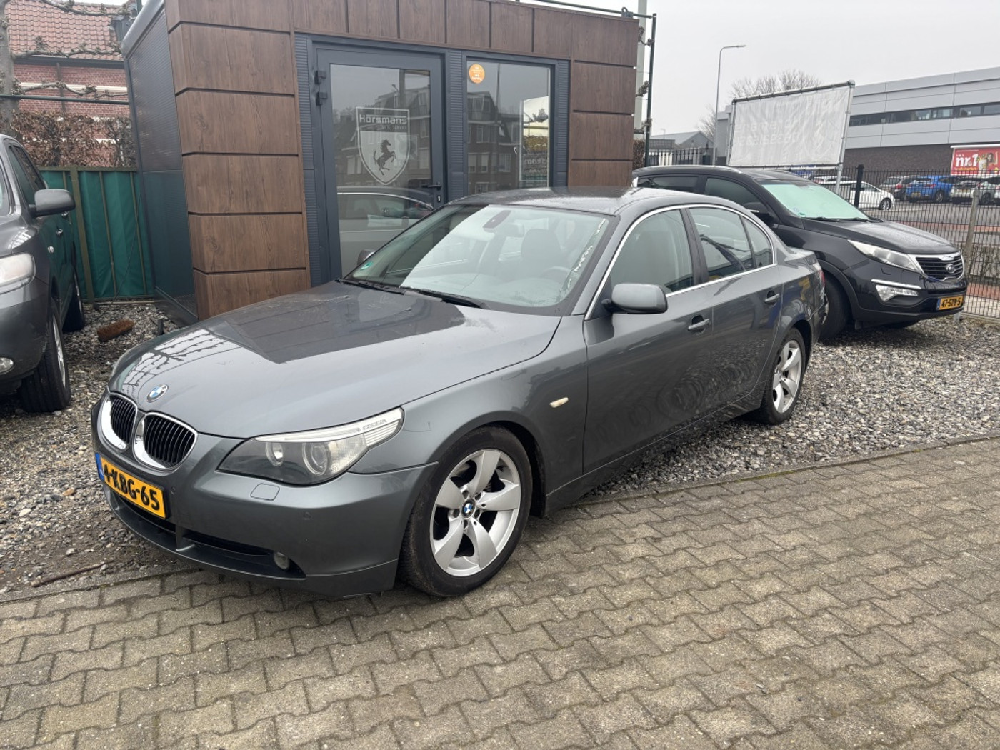 BMW 5er Reihe 523i High Executive 2006 - voorkant