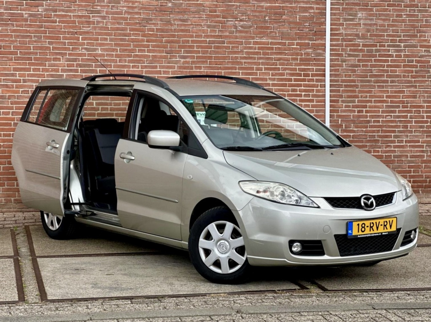 Foto van Mazda 5