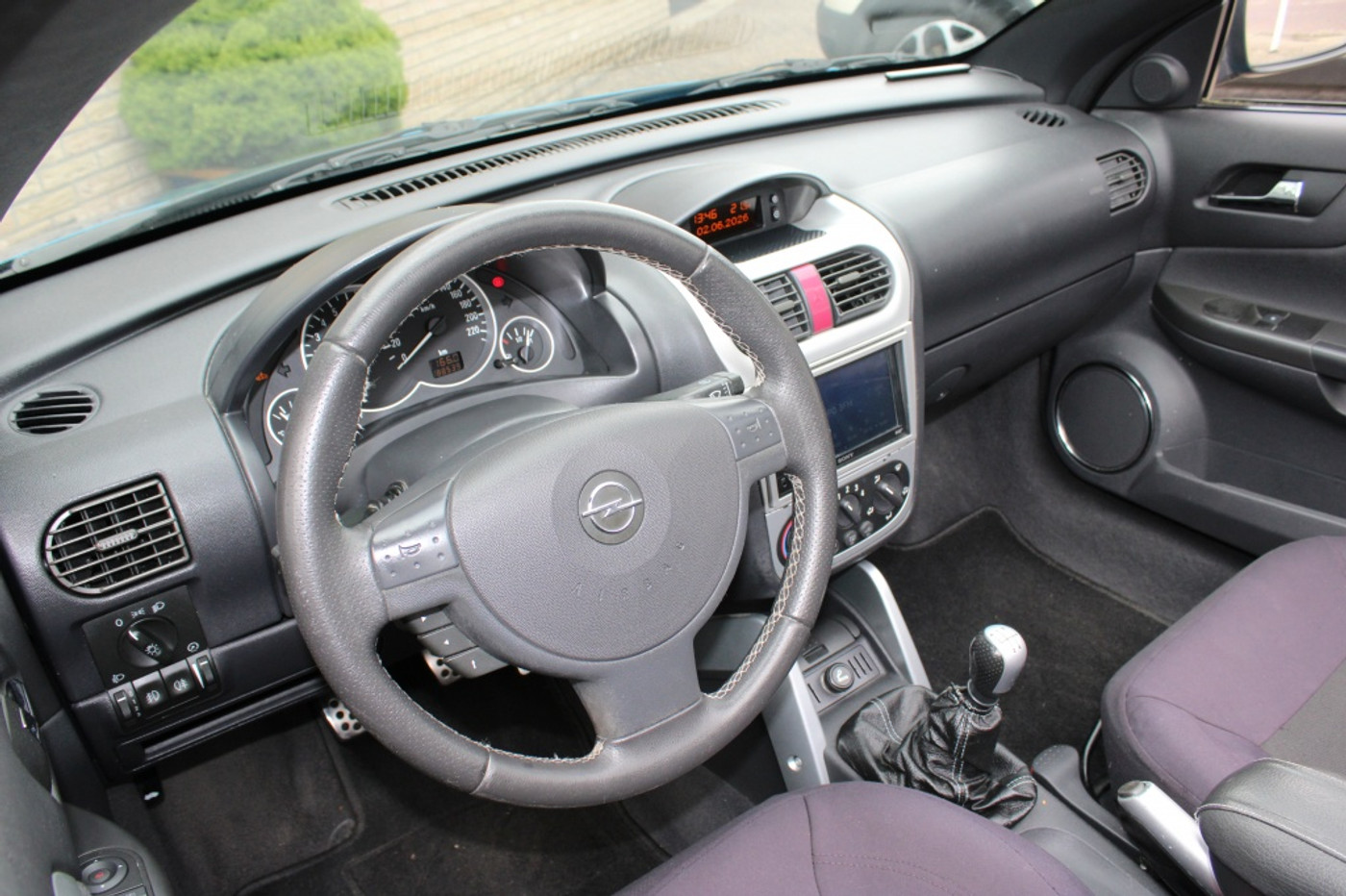 Foto van Opel Tigra