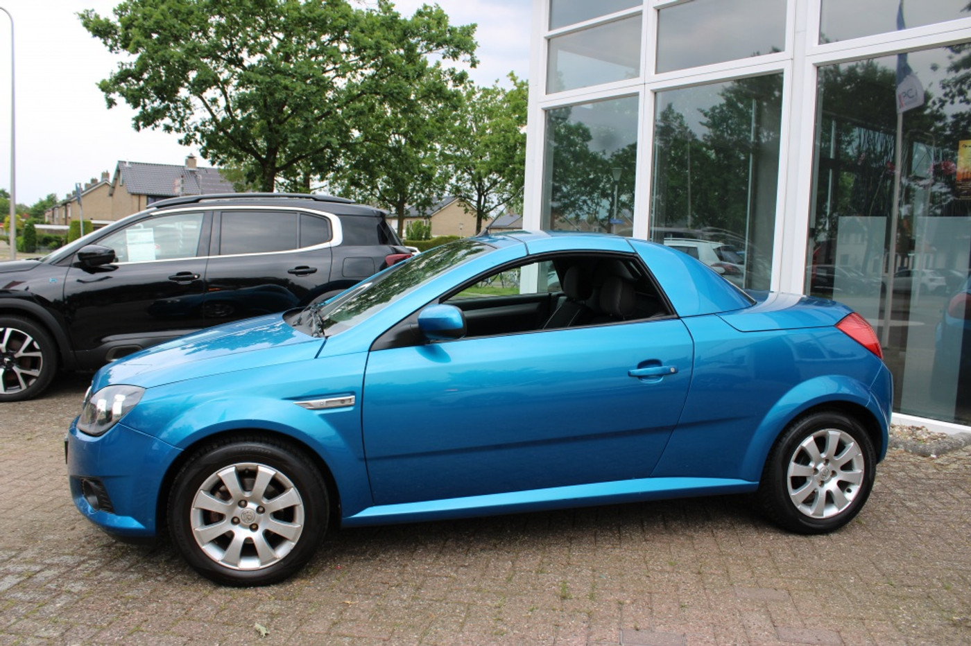 Foto van Opel Tigra