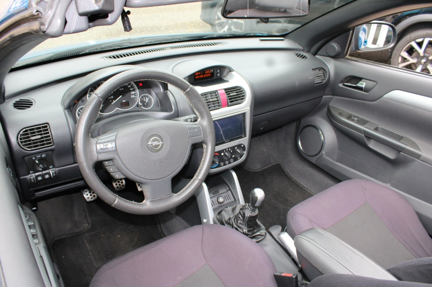 Foto van Opel Tigra