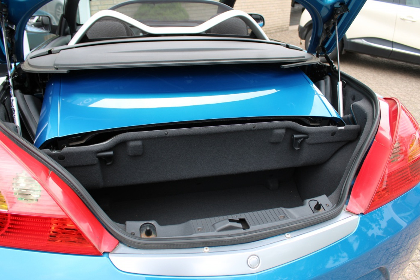 Foto van Opel Tigra