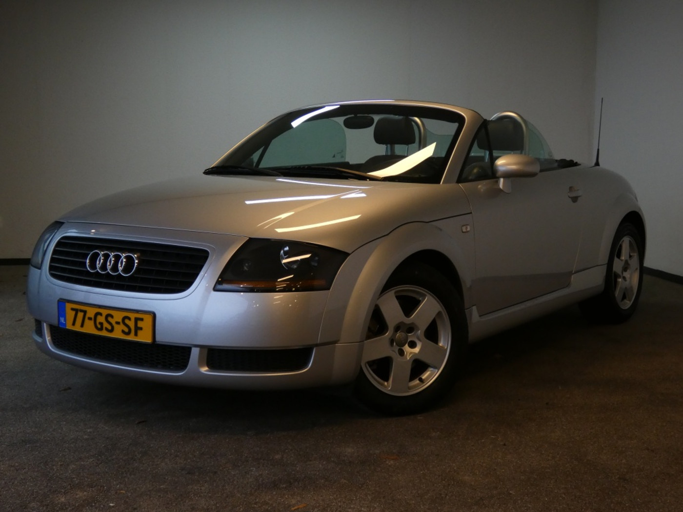 Audi Audi TT 1.8 5V Turbo Nwe APK 2001 - voorkant