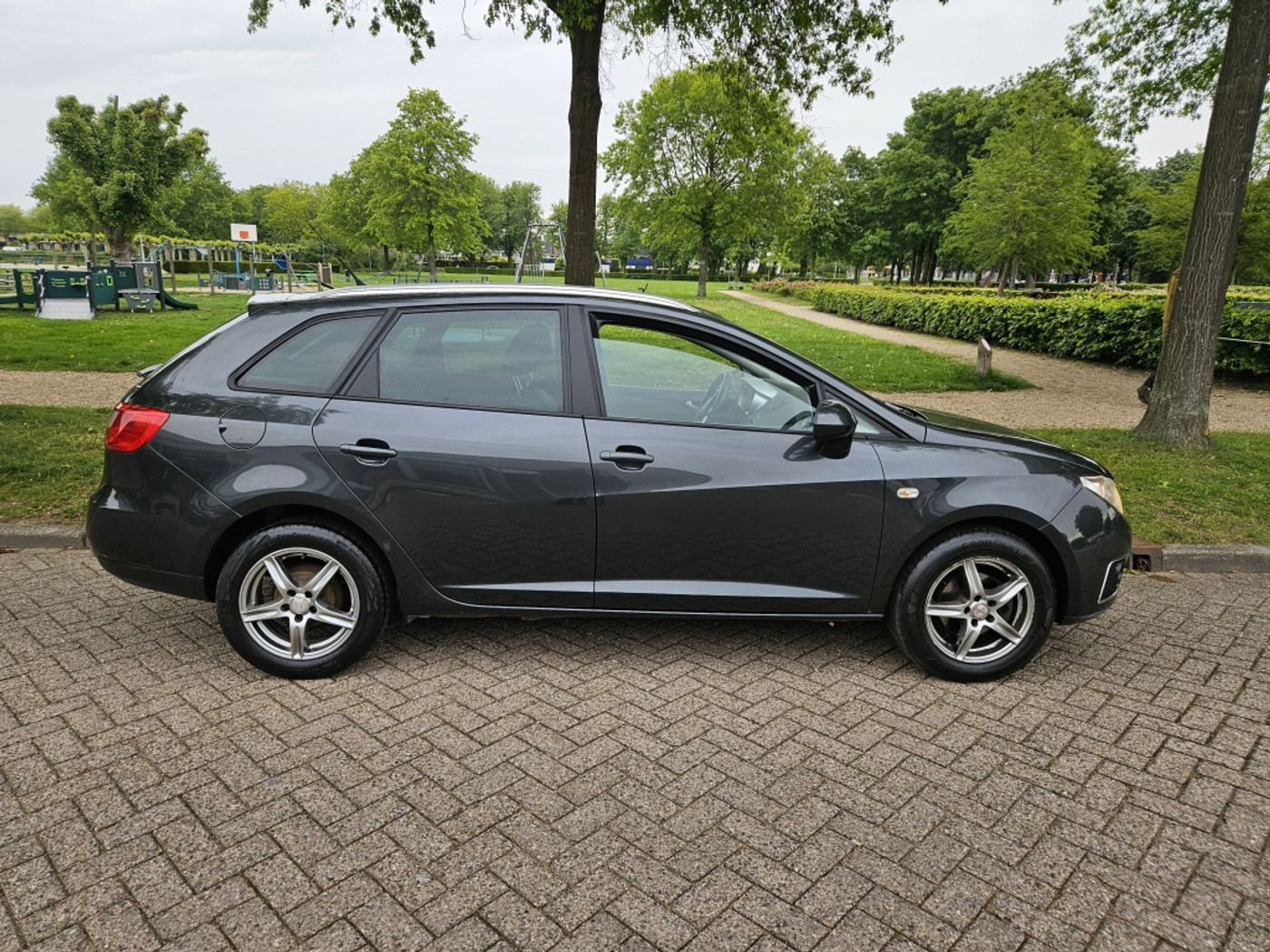 Seat Ibiza ST 1.2 TDI Style Eco. 2011 - voorkant