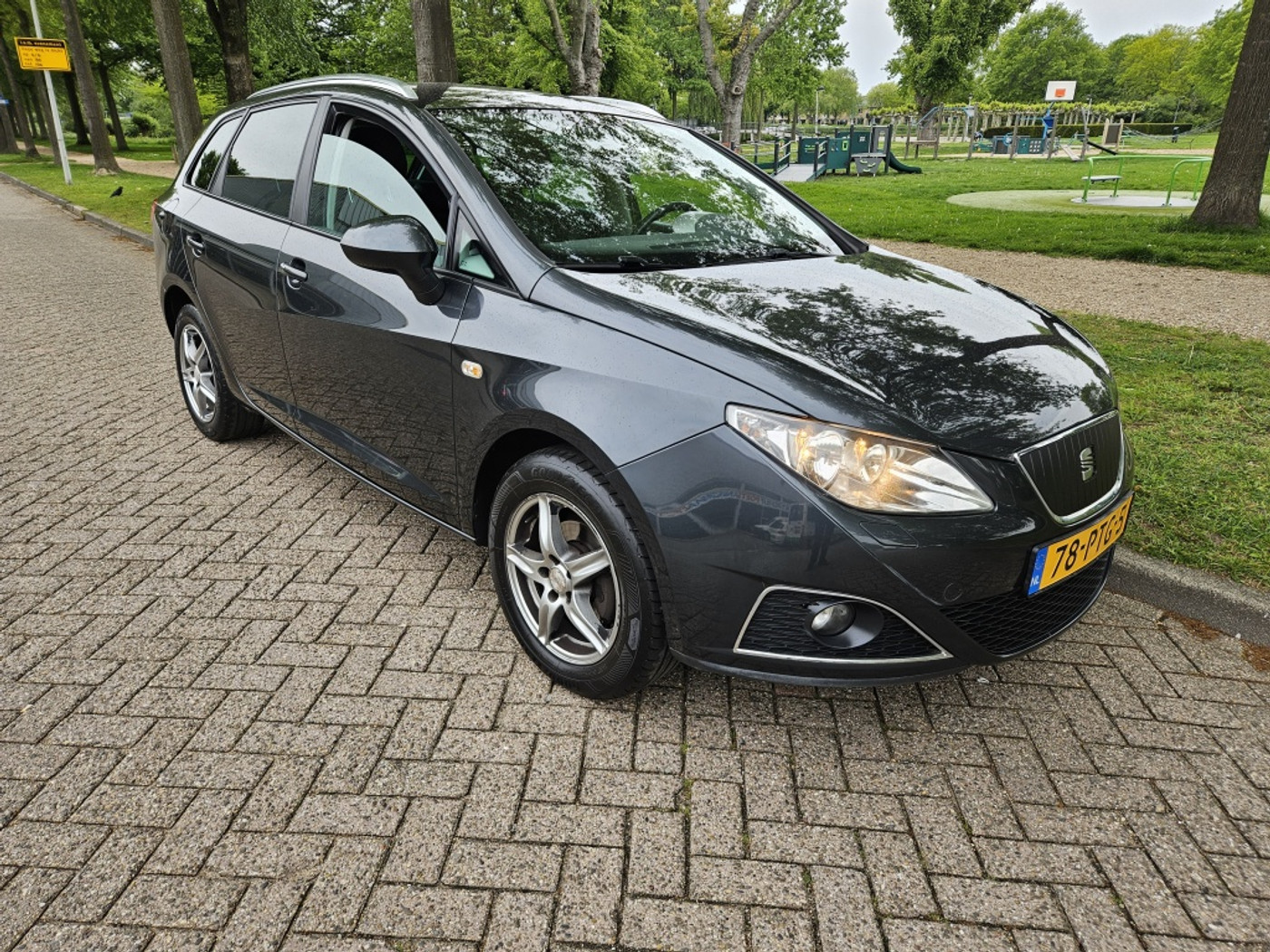 Foto van Seat Ibiza ST