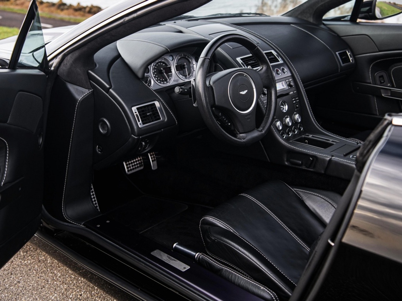 Foto van Aston Martin V8 Vantage Roadster