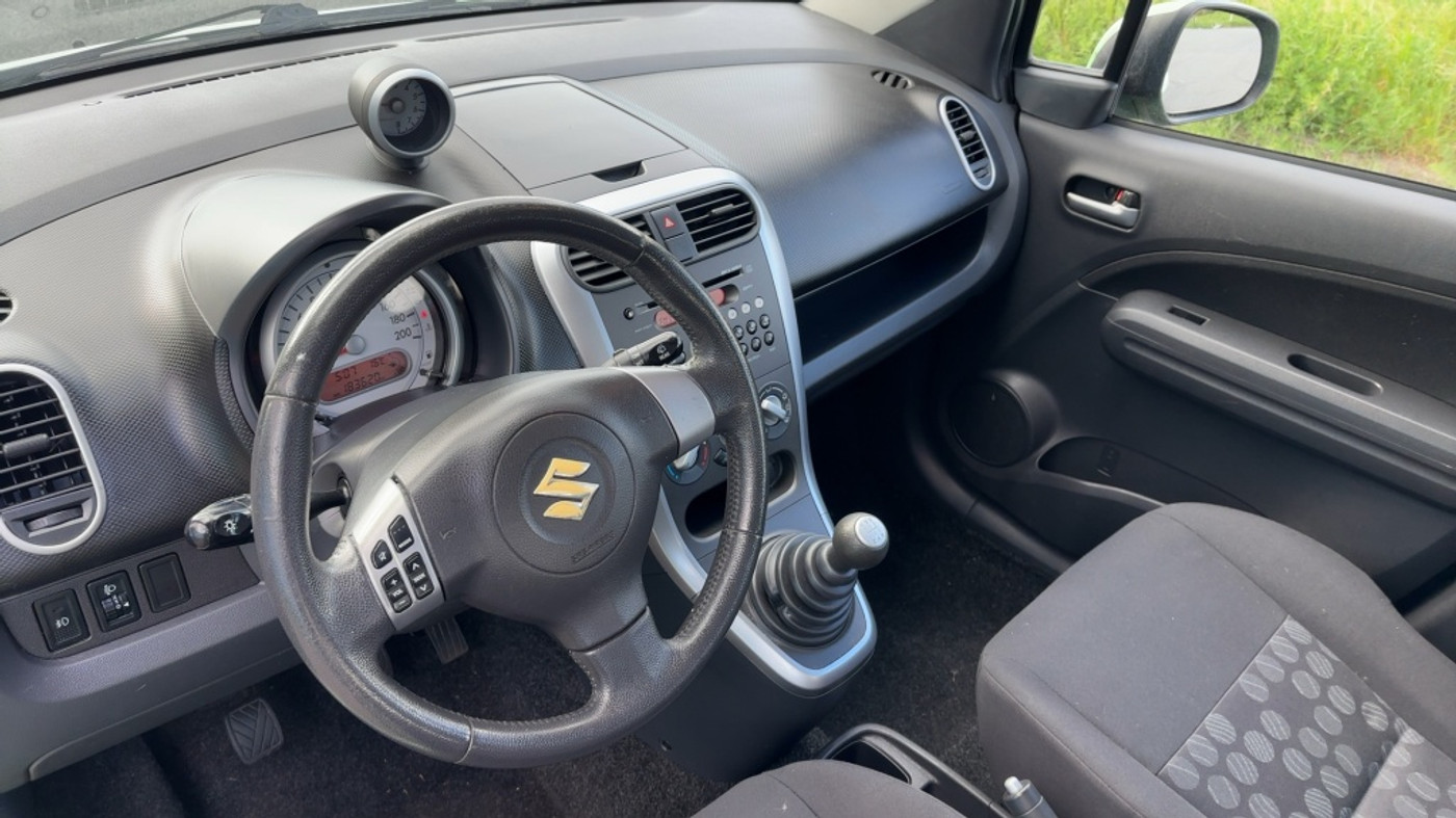 Foto van Suzuki Splash