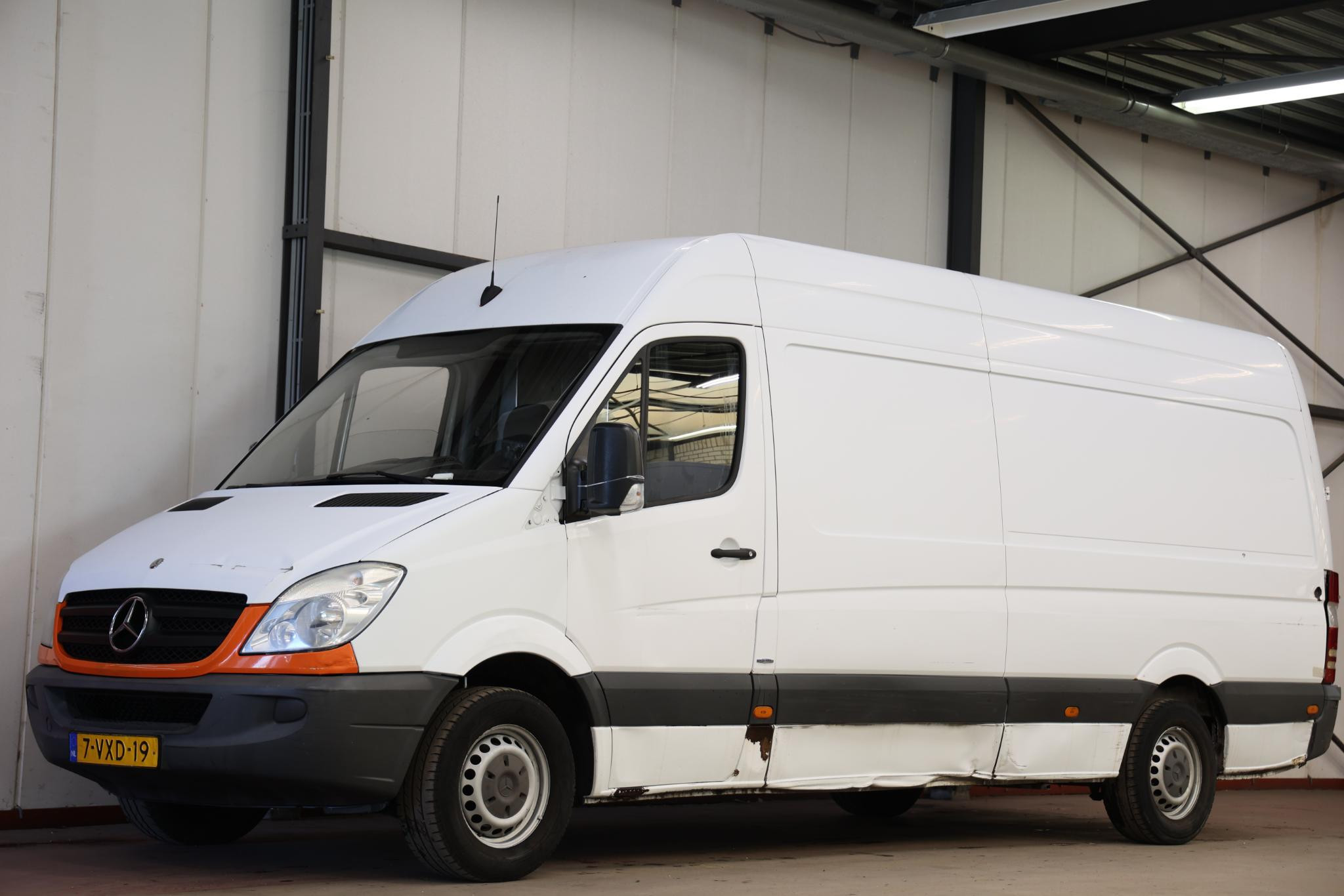 Mercedes-Benz Sprinter 310 1.8 432L L3H2 BENZINE LPG GAS 2012 - voorkant
