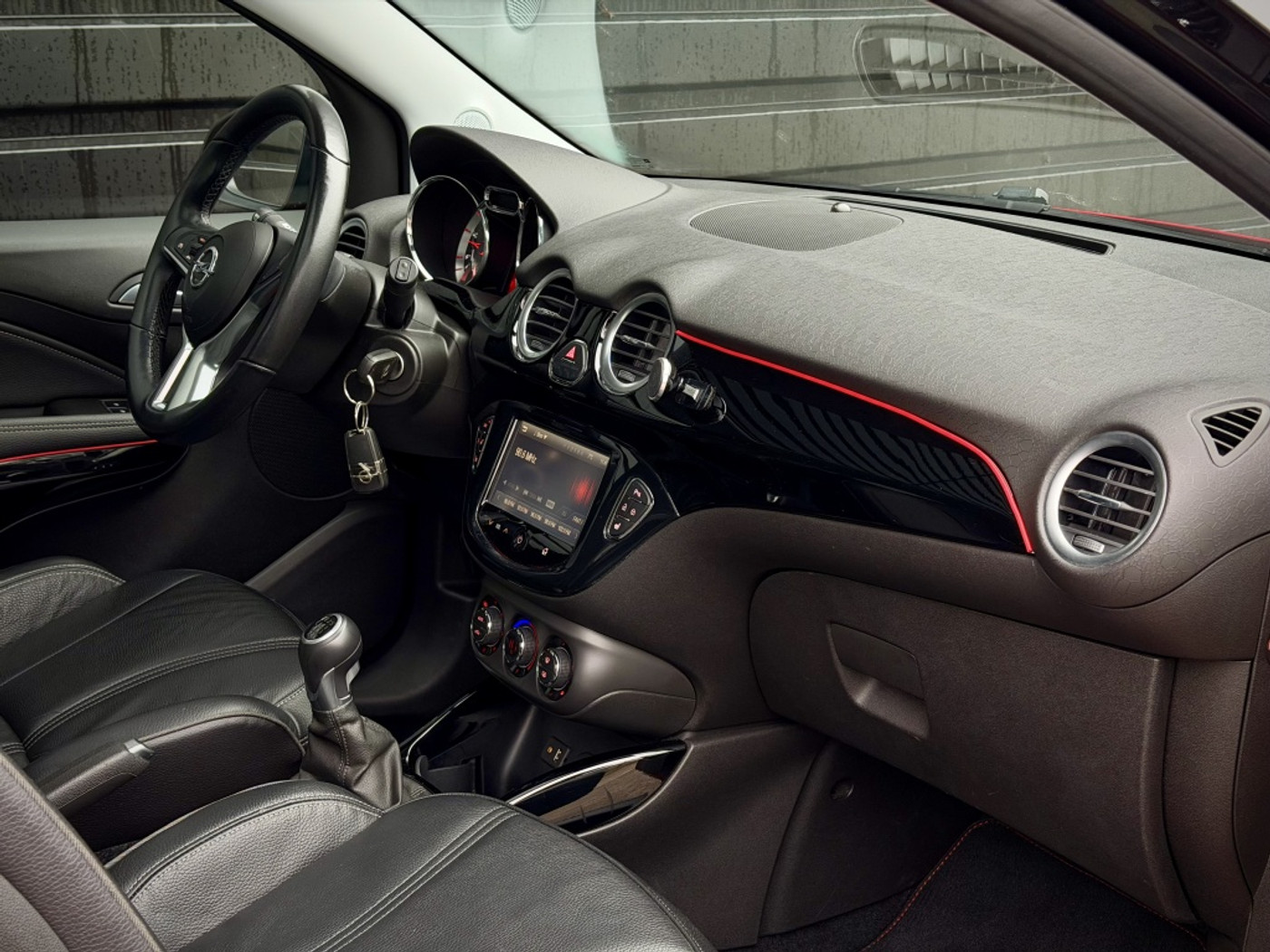 Foto van Opel Adam