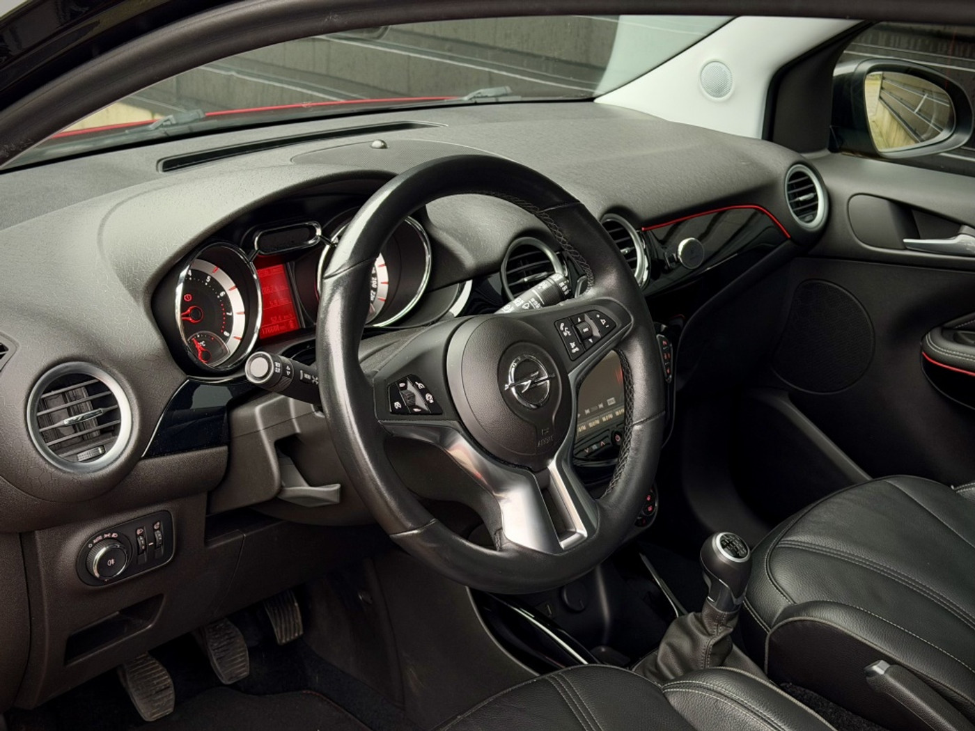 Foto van Opel Adam