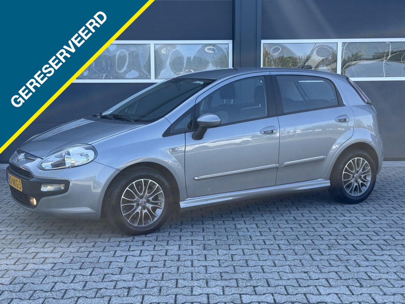 Fiat Fiat Punto 1.3 M-Jet Dynamic ketting nieuw! 2010 - voorkant