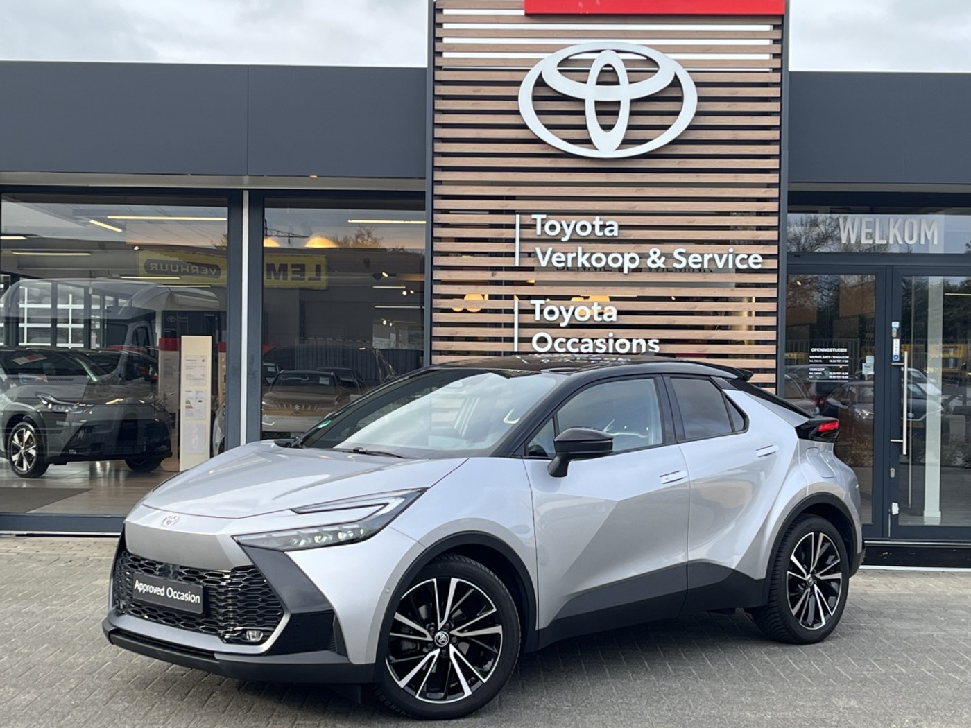 Toyota C-hr 1.8 Hybrid 140 Executive 2024 - voorkant