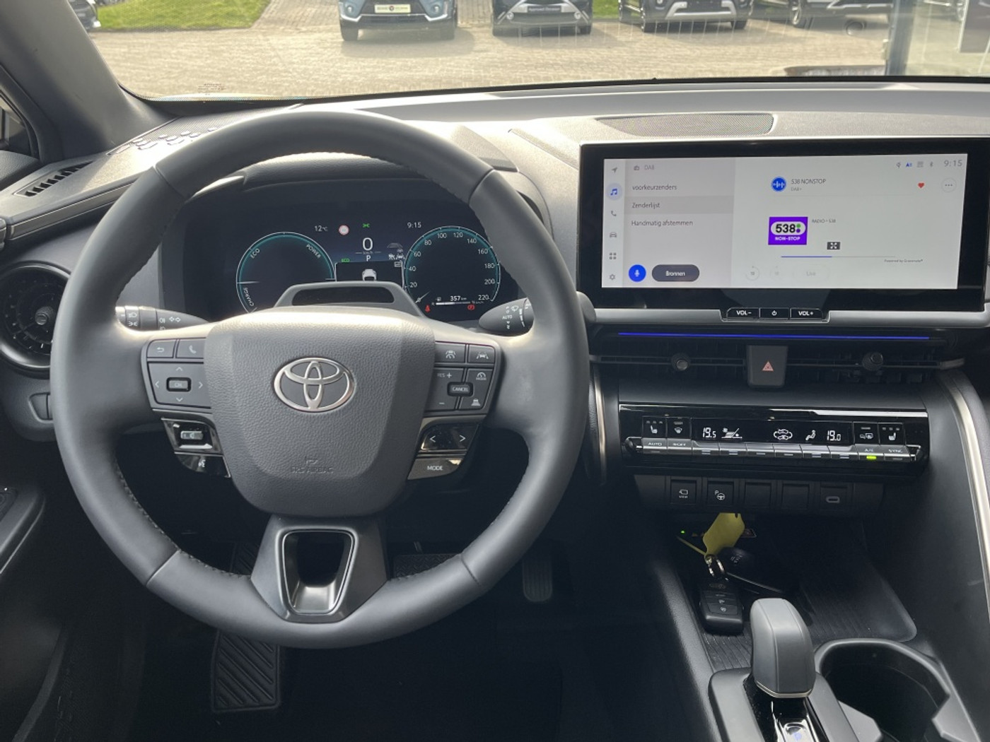 Foto van Toyota C-hr