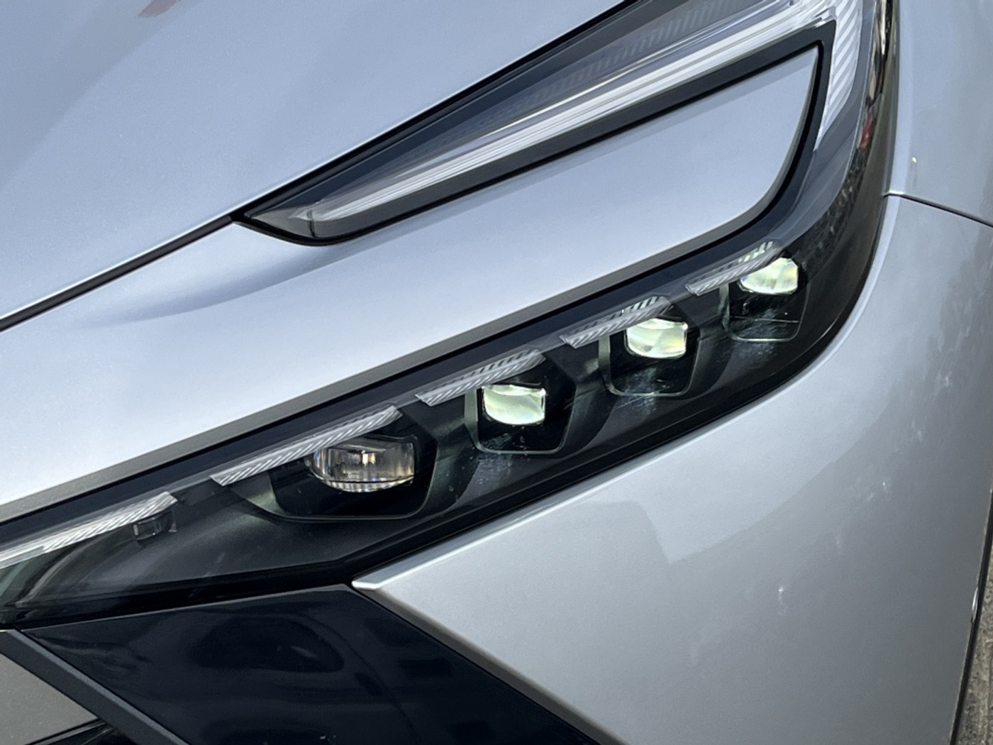 Foto van Toyota C-hr
