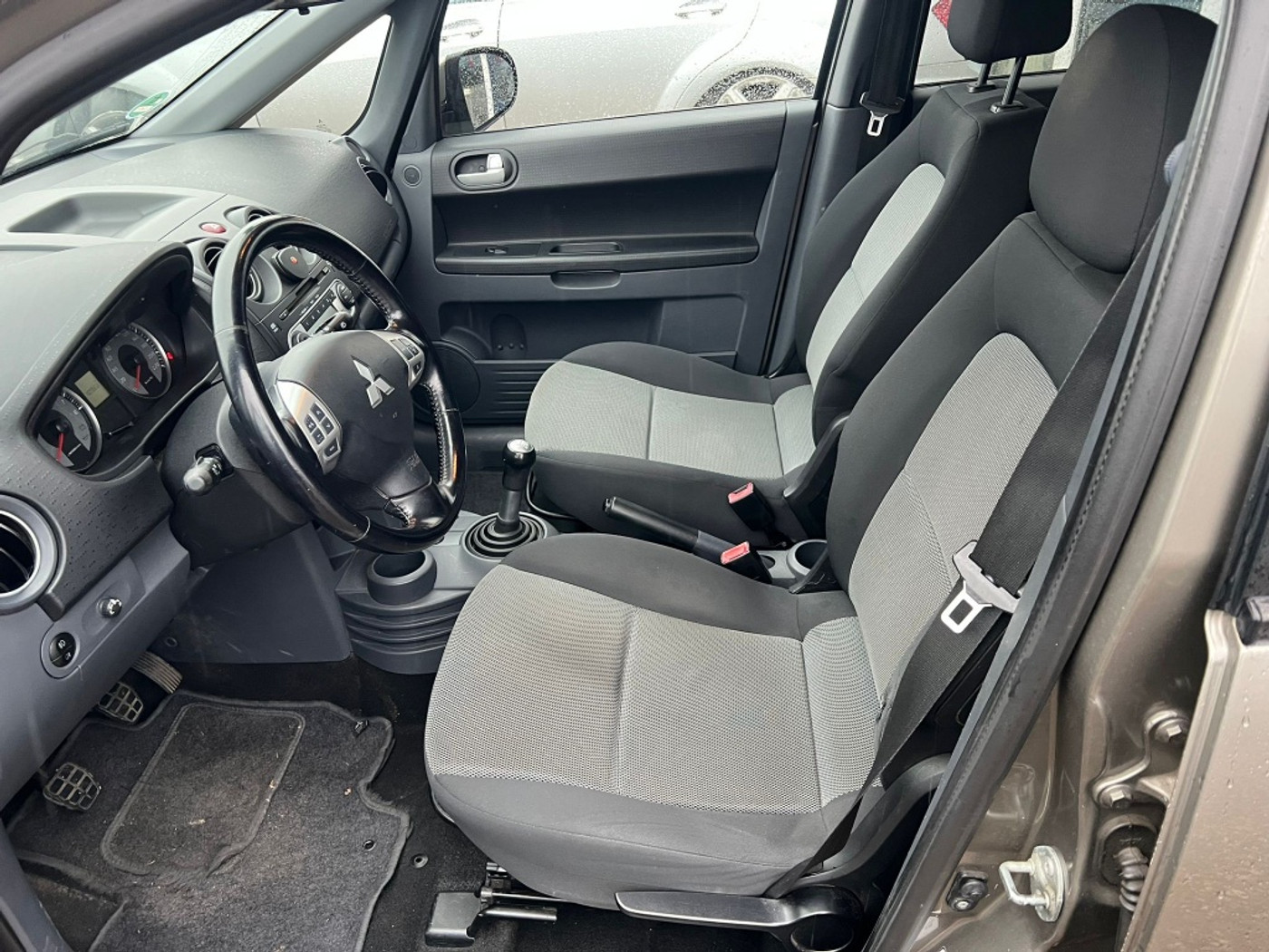 Foto van Mitsubishi Mitsubishi Colt