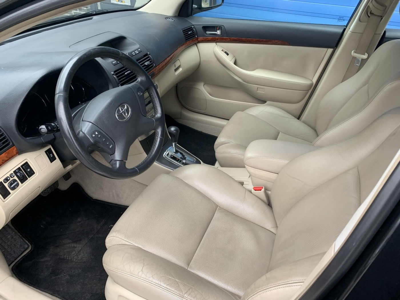 Foto van Toyota Toyota Avensis