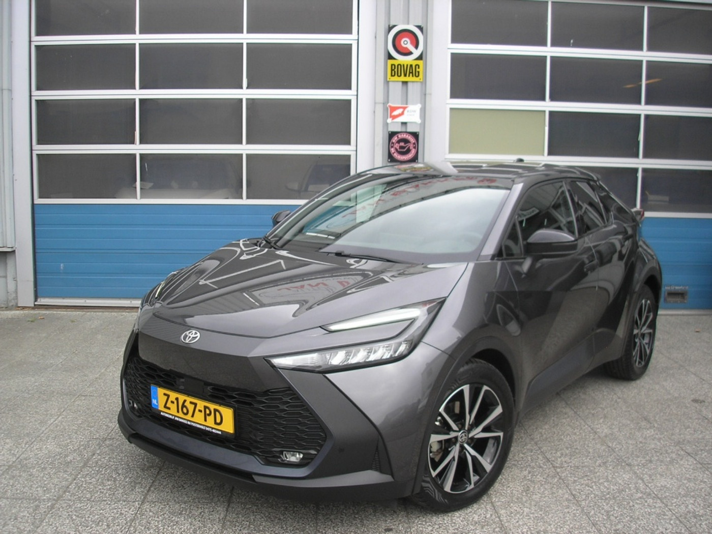 Toyota Toyota C-hr 1.8 Hybrid 140 Dynamic nl-auto 1e eigenaar 2024 - voorkant