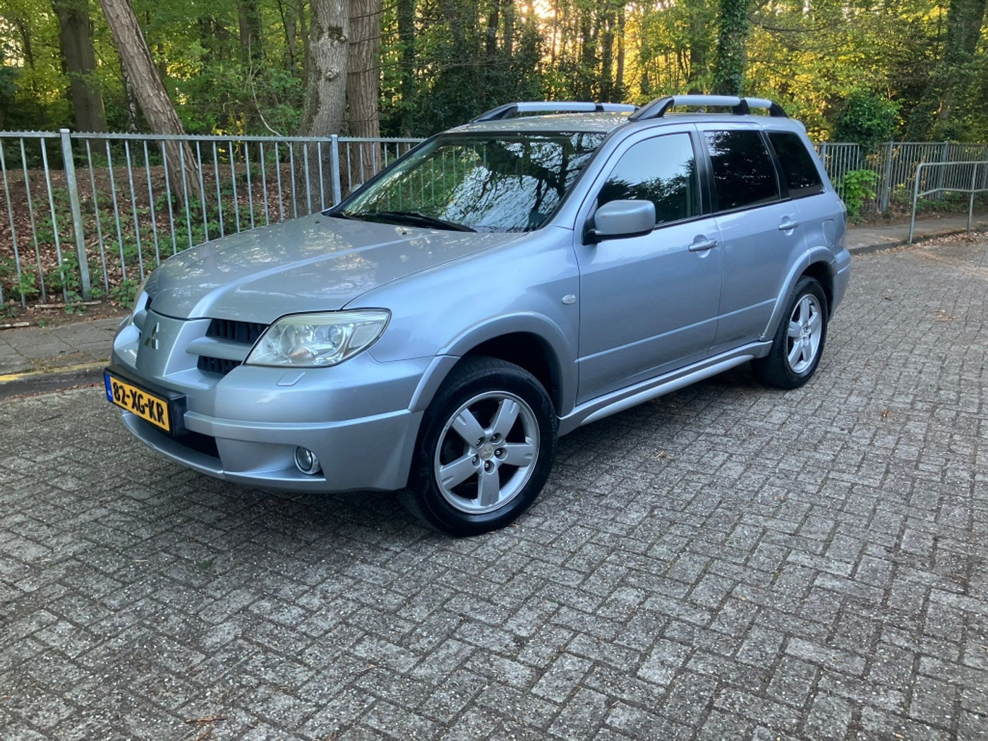 Mitsubishi Mitsubishi Outlander 2.4 Invite Scott 4WD 2007 - voorkant