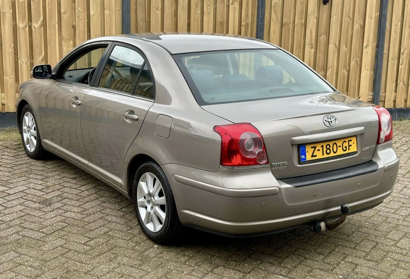 Foto van Toyota Toyota Avensis