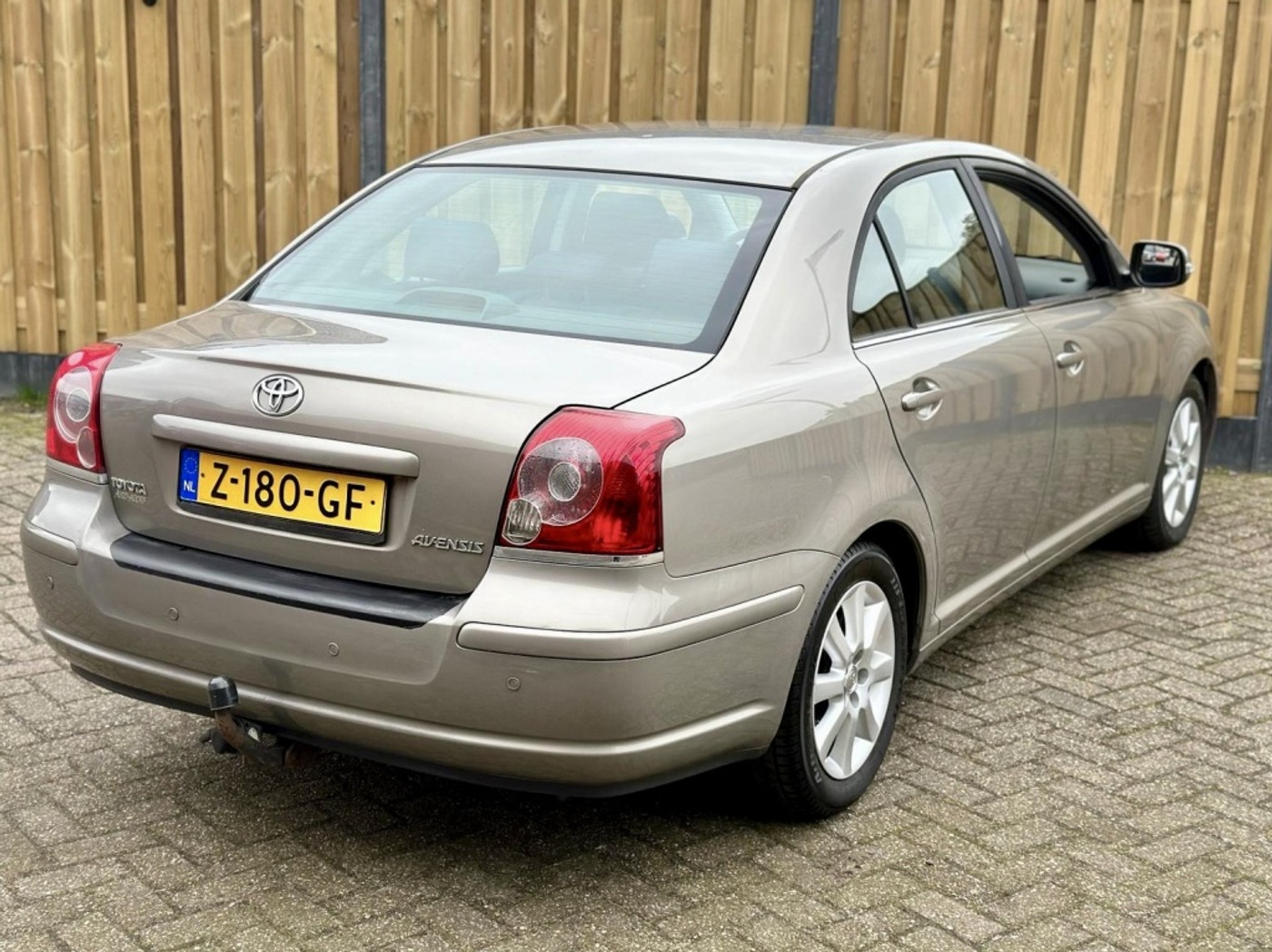 Foto van Toyota Toyota Avensis