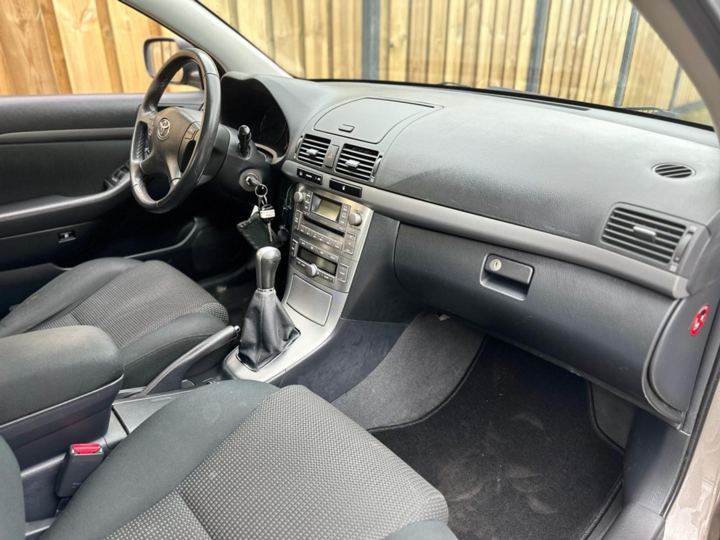 Foto van Toyota Toyota Avensis