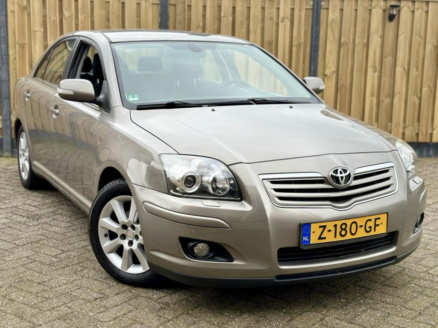 Foto van Toyota Toyota Avensis