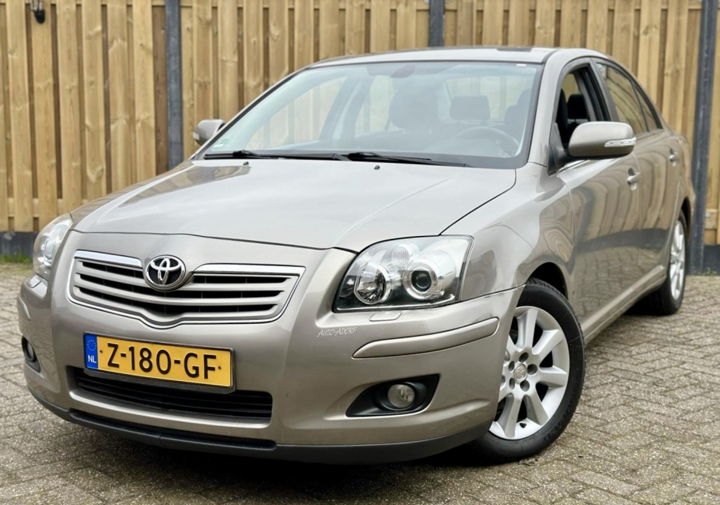 Toyota Toyota Avensis 1.8 VVTi Luna |Clima |CruiseC |Nieuwe APK |NAP 2007 - voorkant