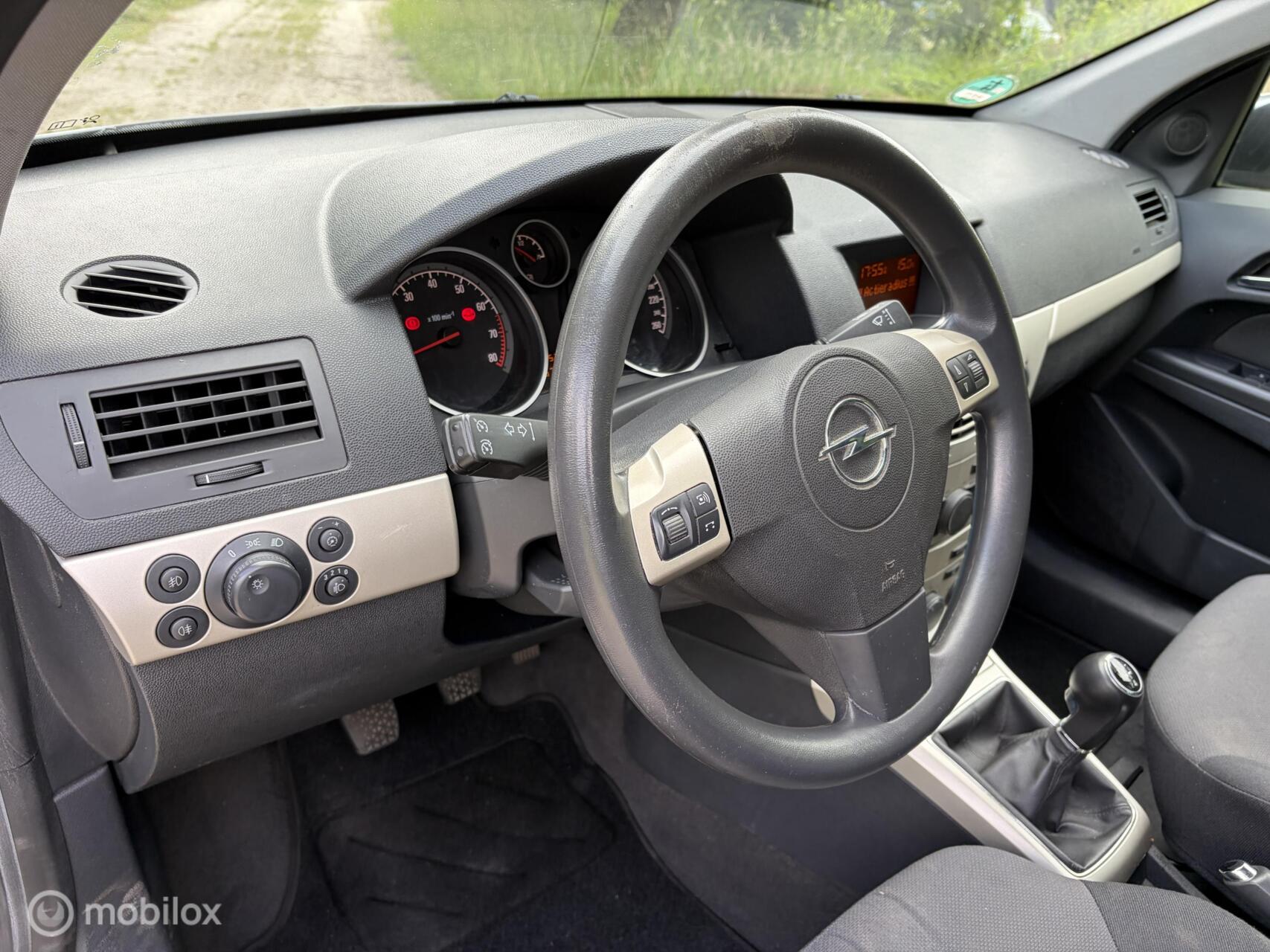 Foto van Opel Astra Station Wagon