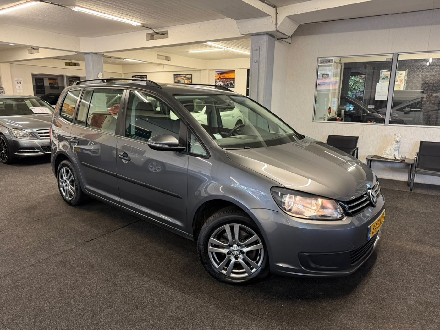Volkswagen Touran 1.2 TSI *NAP*NAVI*velgen*2013 2013 - voorkant