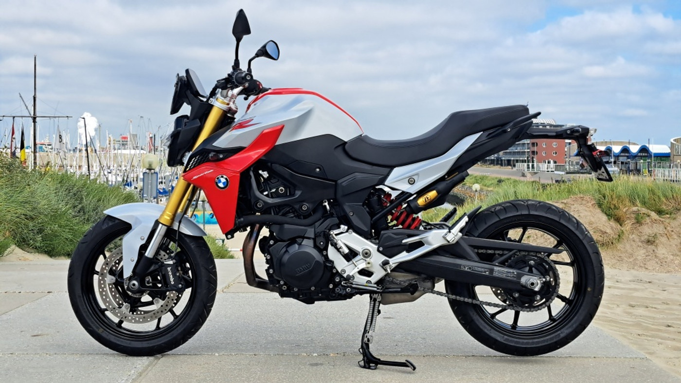Foto van BMW F 900 R