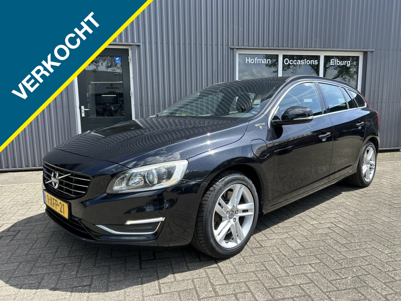 Volvo V60 Plug In Hybrid 2.4 D6 AWD Pl.i Sum. Keyless PDC NAVI Nette! 2014 - voorkant