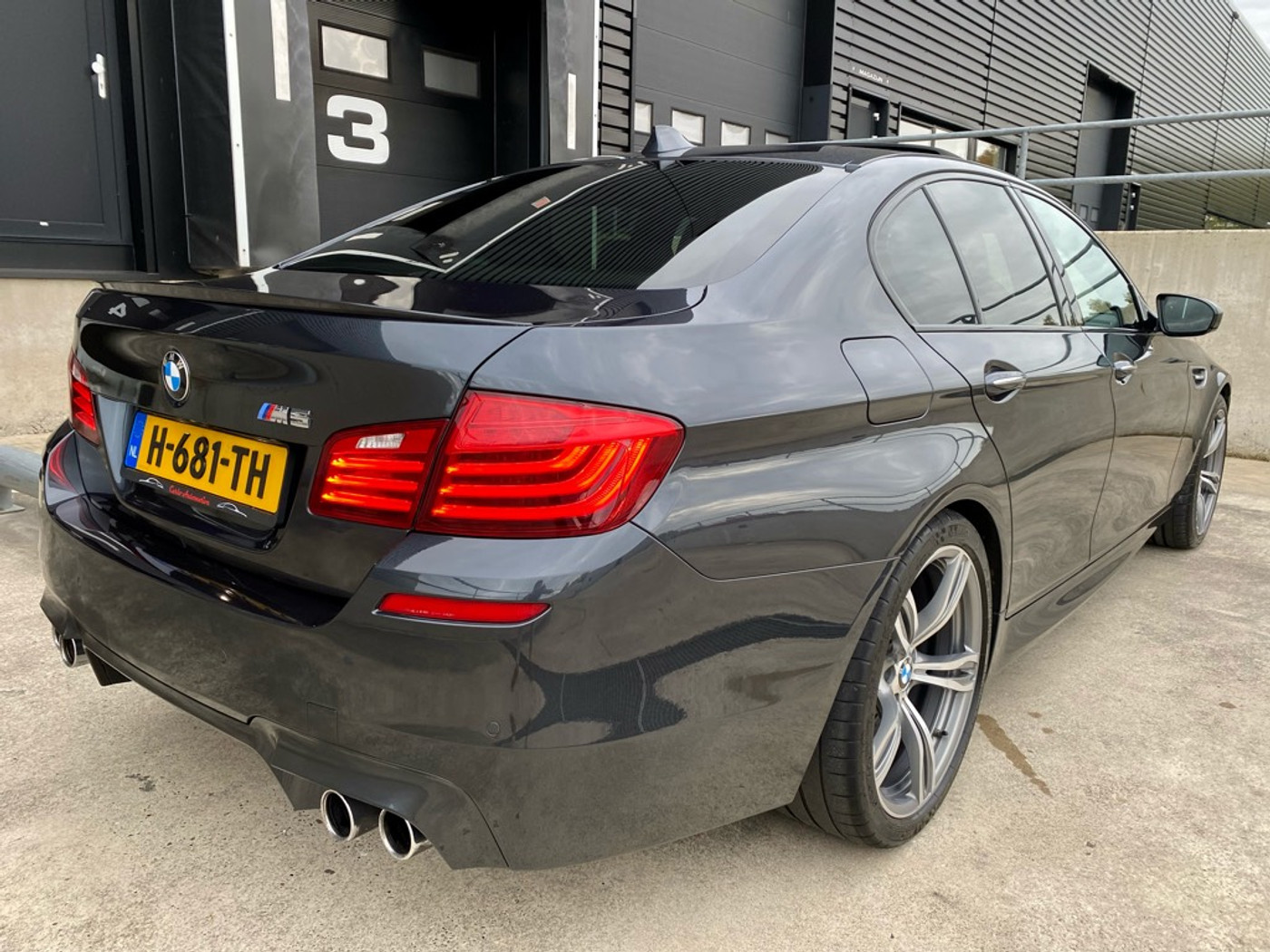 Foto van BMW M5