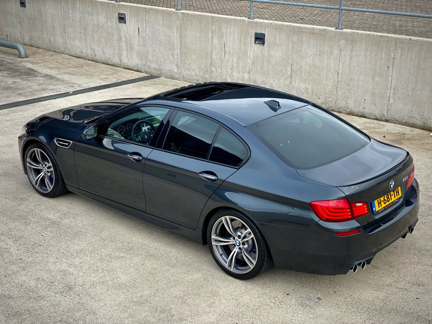 Foto van BMW M5