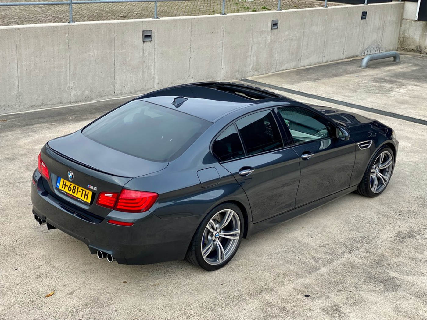 Foto van BMW M5