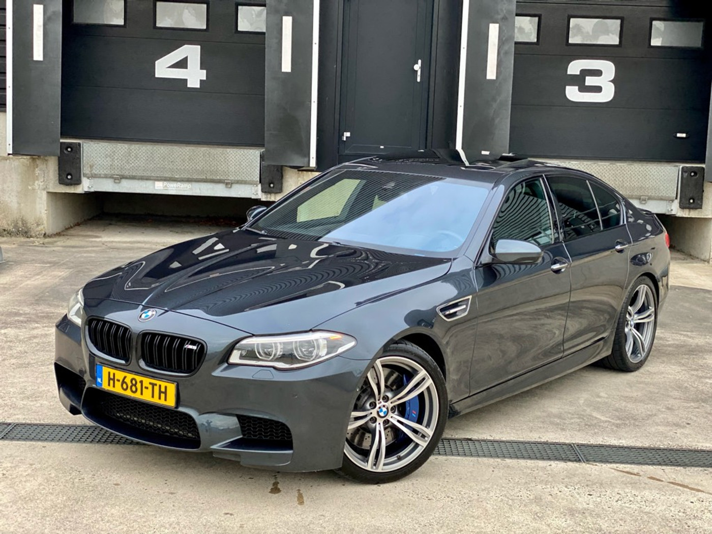 Foto van BMW M5
