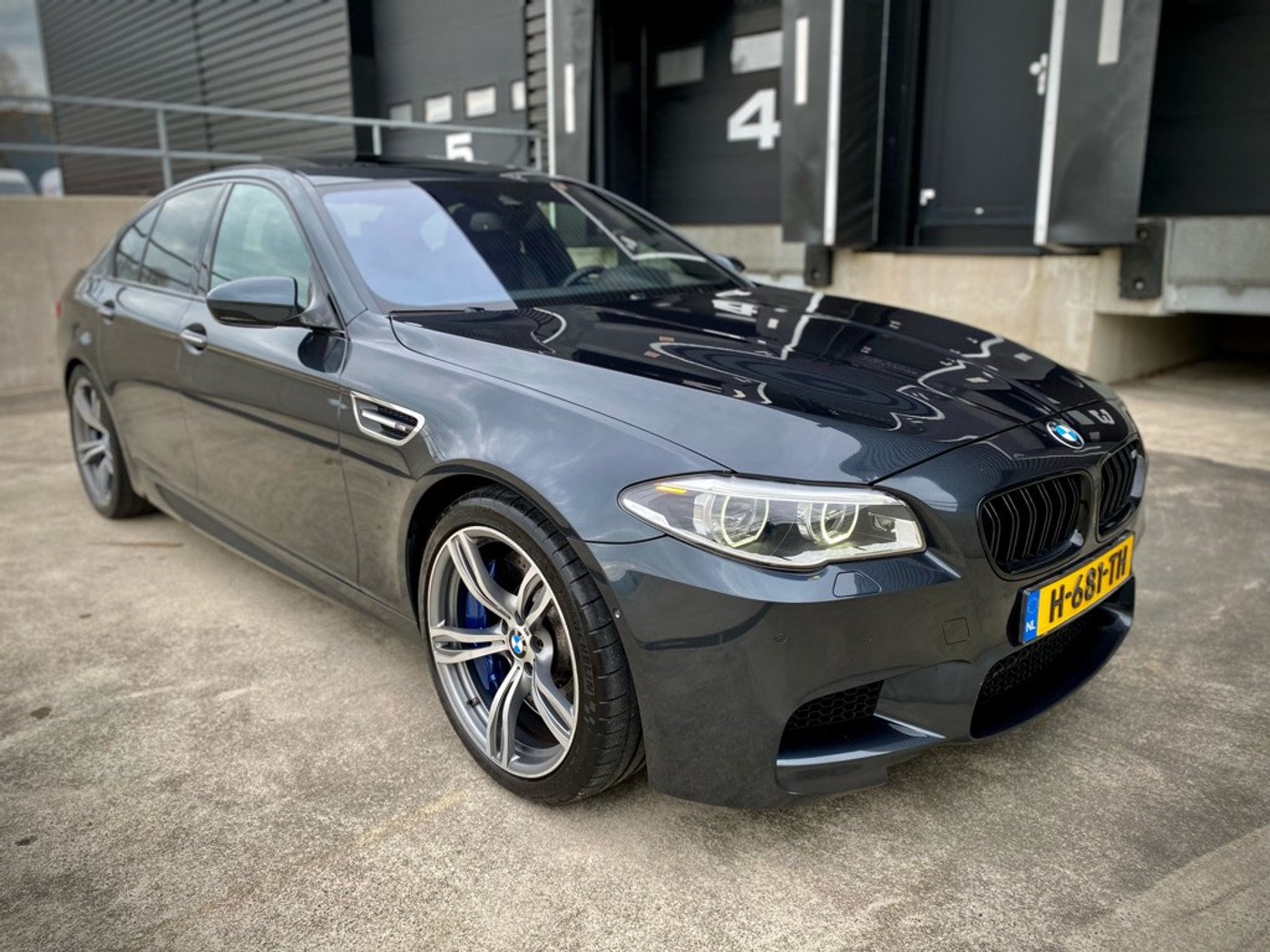 Foto van BMW M5