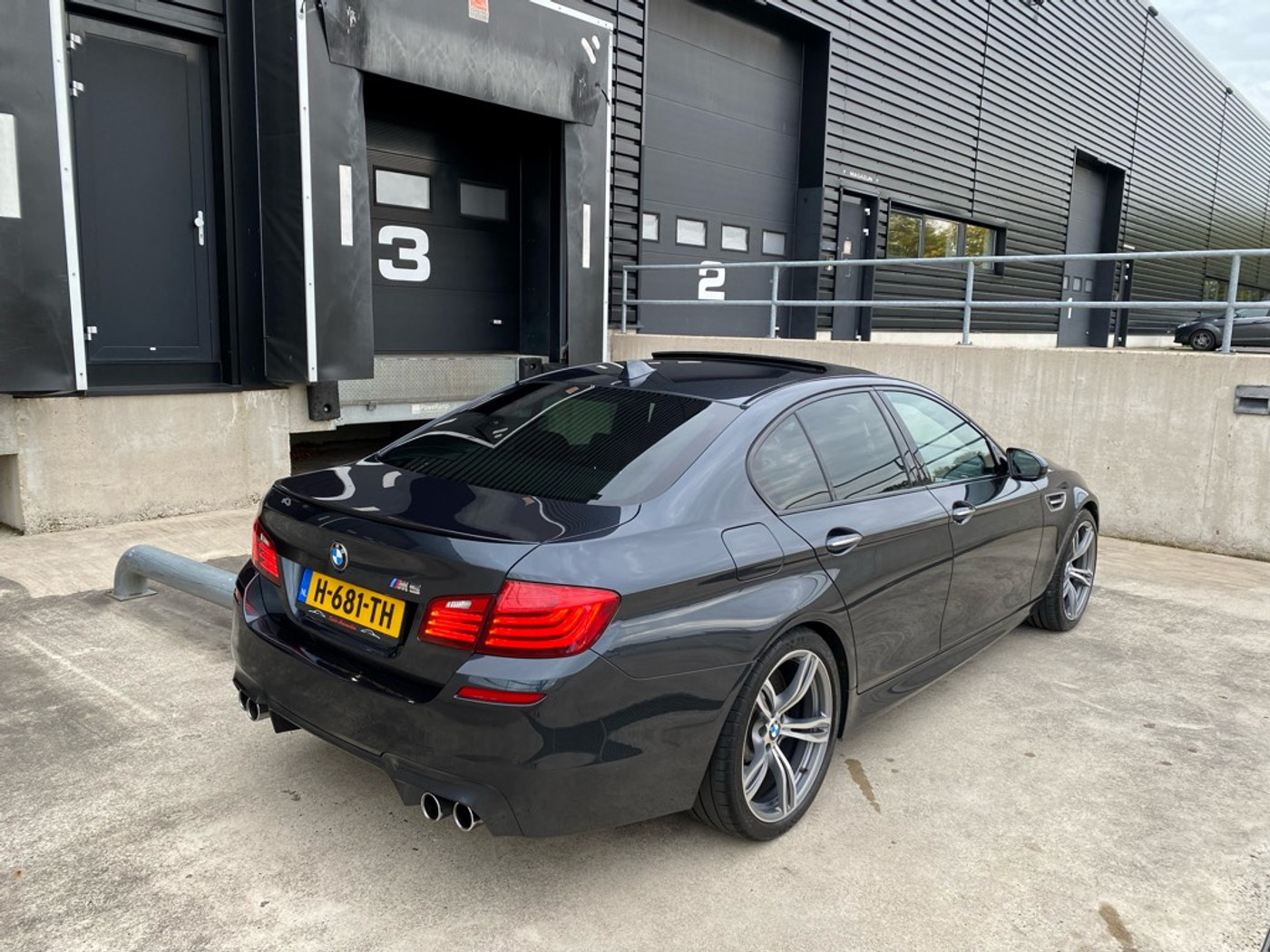 Foto van BMW M5