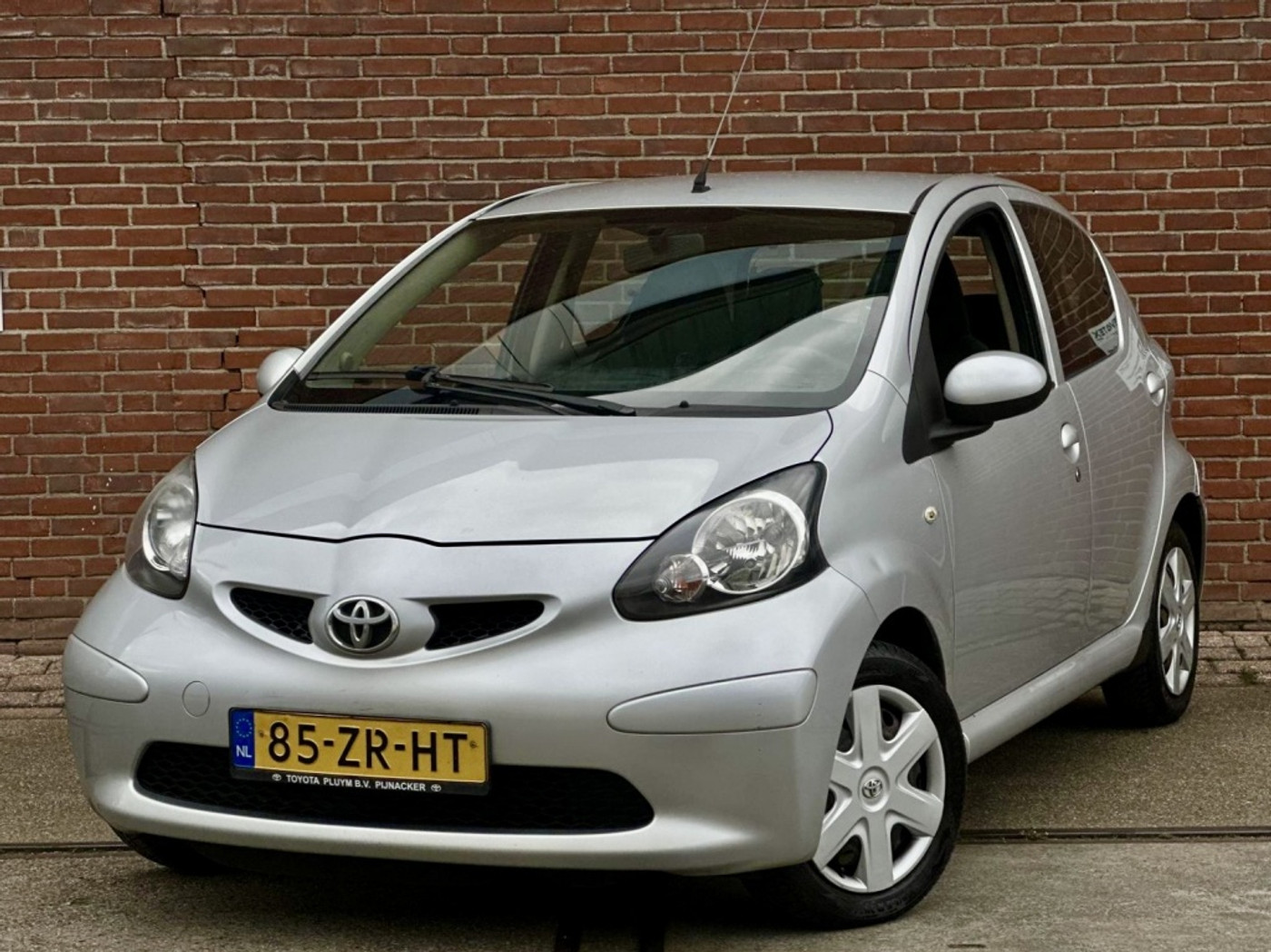 Toyota Toyota Aygo 1.0-12V + 2008 - voorkant