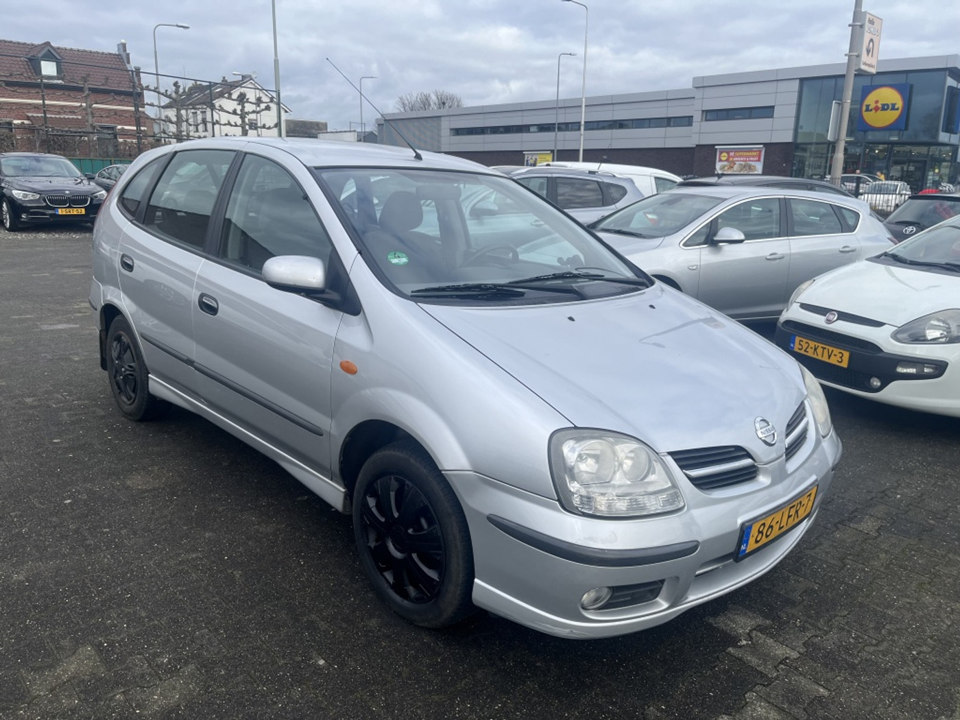 Nissan Nissan Almera Tino 1.8 Acenta**AUTOMAAT !!! 2004 - voorkant