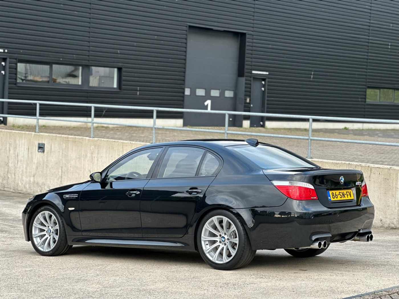 Foto van BMW M5