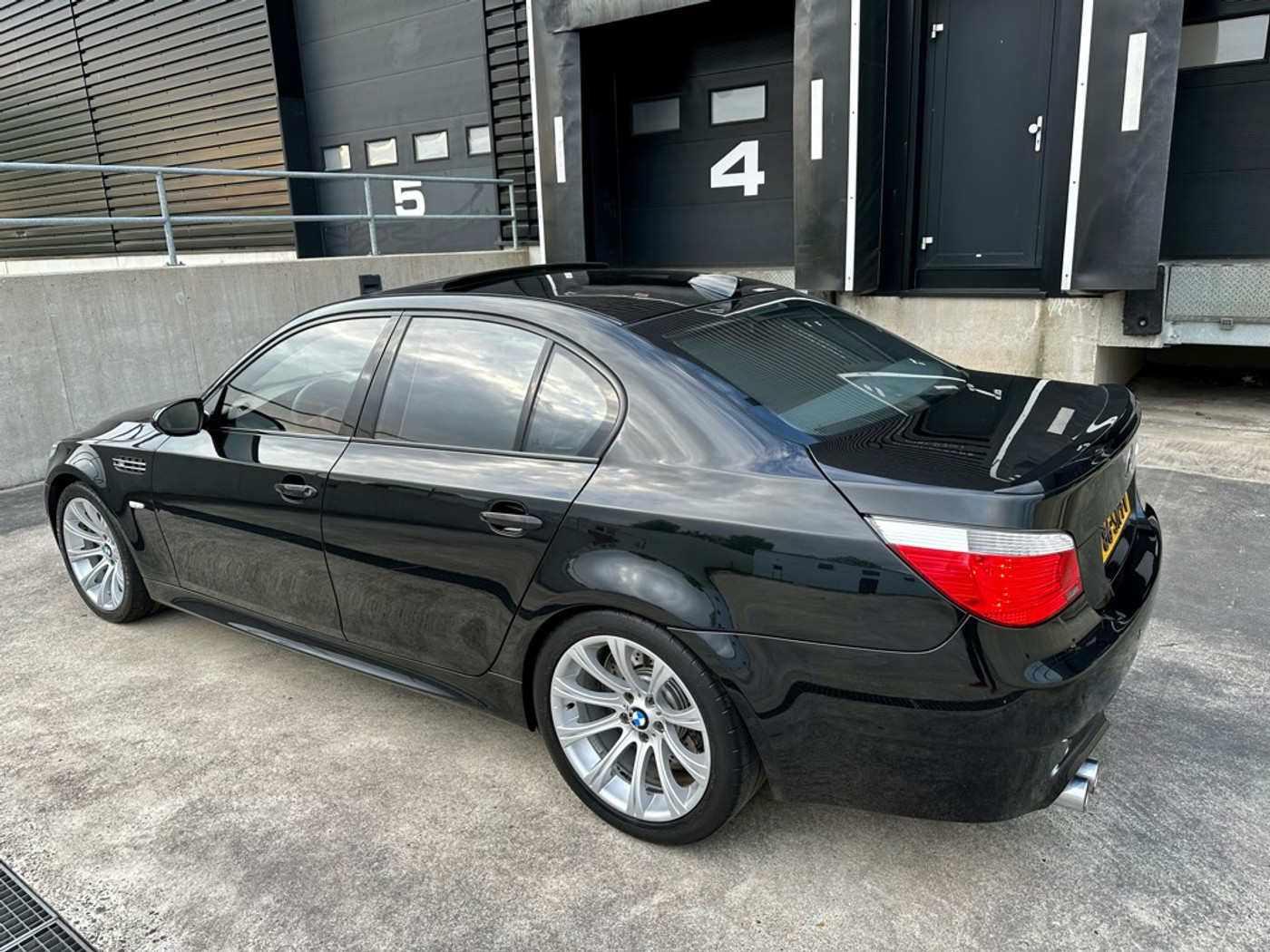 Foto van BMW M5