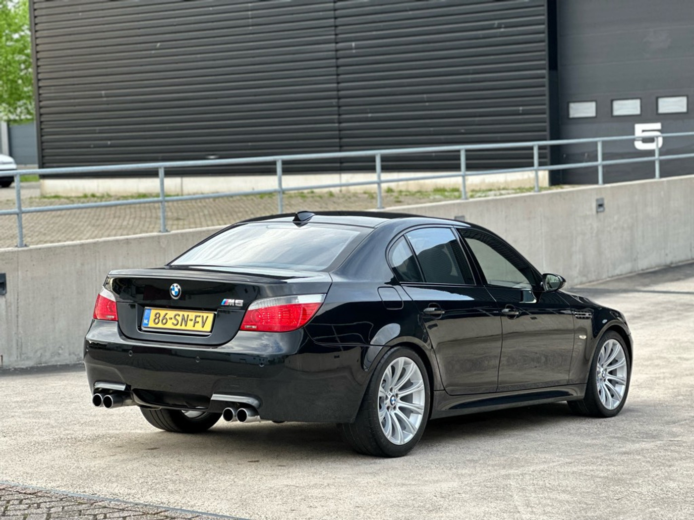 Foto van BMW M5