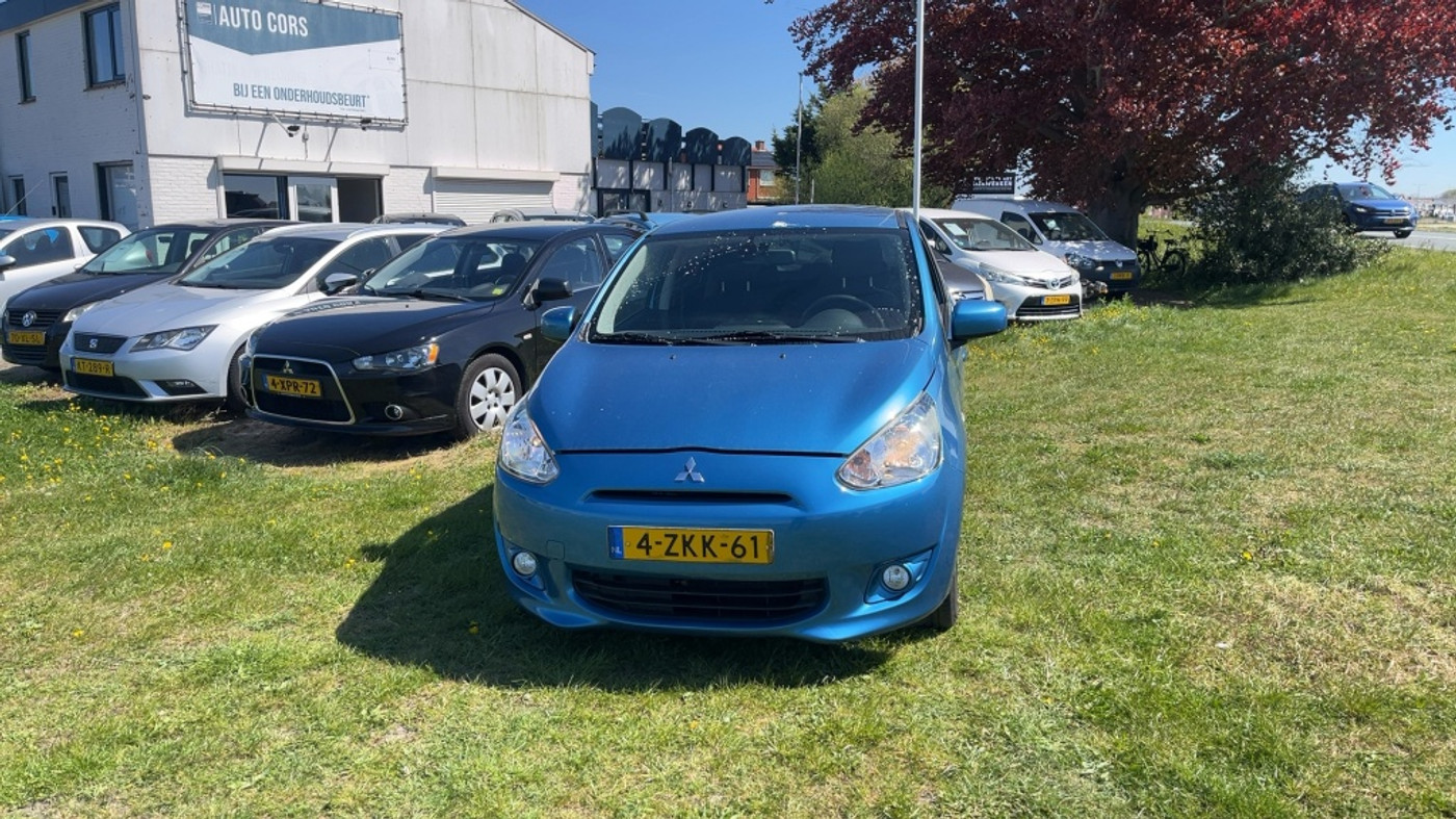 Mitsubishi Mitsubishi Space Star 1.0 Bright 2015 - voorkant