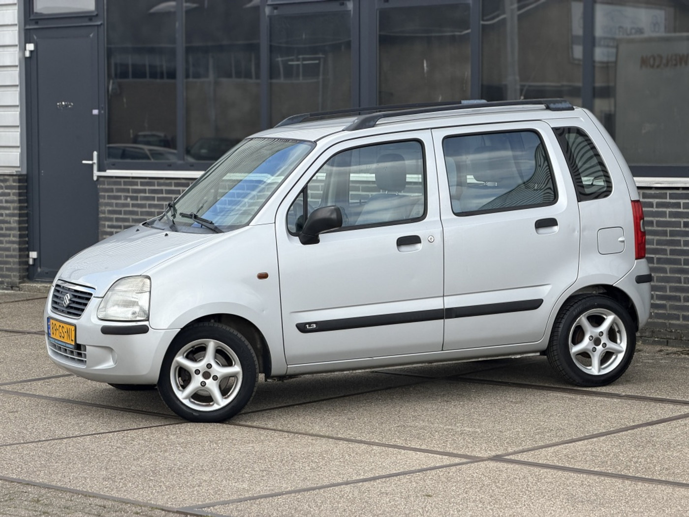 Foto van Suzuki Wagon R
