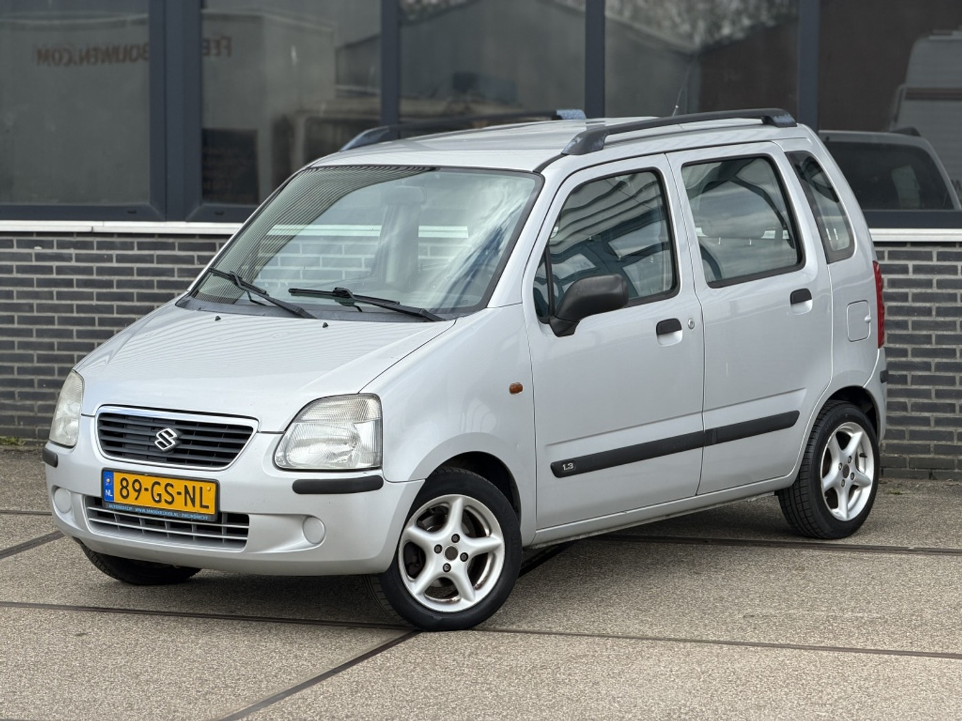 Foto van Suzuki Wagon R