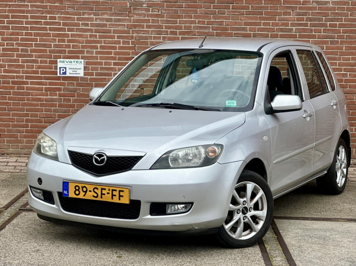 Mazda Mazda 2 1.4 Sportive |Airco |Nieuwe APK |Stuurbkr |NAP 2005 - voorkant